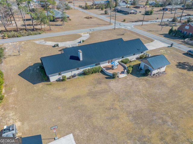403 Rose Lane, Douglas, GA 31533