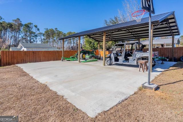 403 Rose Lane, Douglas, GA 31533
