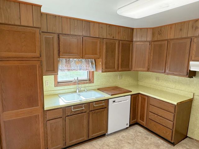 319 4th Street NW, Aitkin, MN 56431