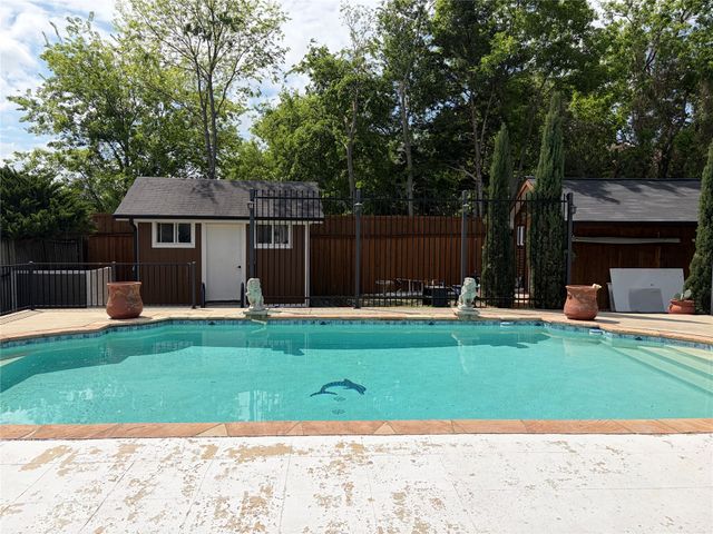 1902 High Meadow Drive, Garland, TX 75040