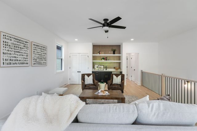 1213 Montgomery Ave, Nashville, TN 37207