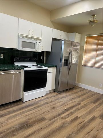 15851 SW 10th St 15851, Pembroke Pines, FL 33027