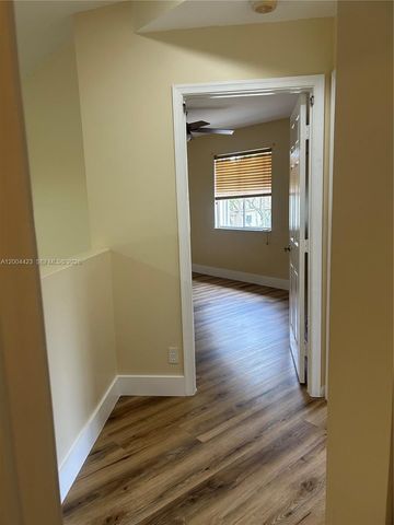 15851 SW 10th St 15851, Pembroke Pines, FL 33027