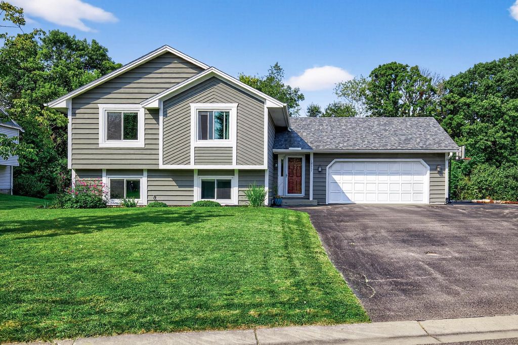 18617 Jasper Way, Lakeville, MN 55044