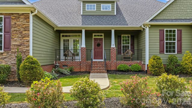 234 Crest Drive, Lake Lure, NC 28746