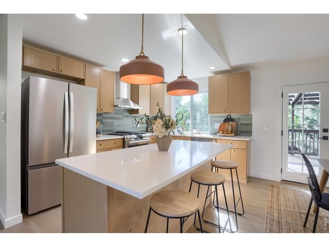 275 S Buchanan Cir, Louisville, CO 80027