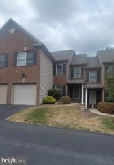 5295 WINTHROP AVE, Mechanicsburg, PA 17050