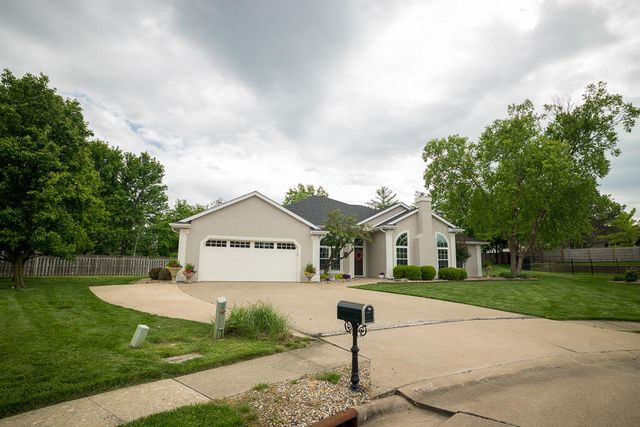 4421 GLEN EAGLE DR, Columbia, MO 65203