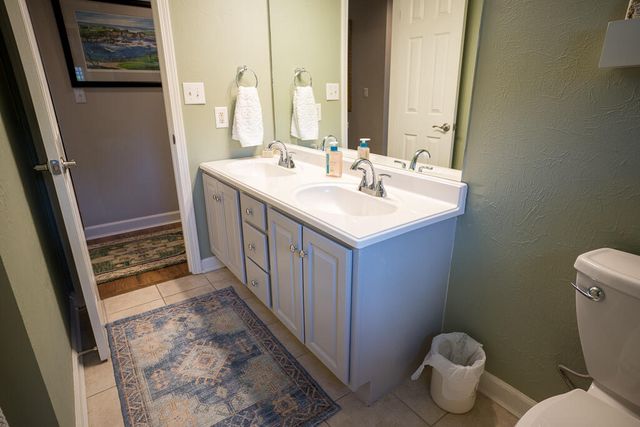 4421 GLEN EAGLE DR, Columbia, MO 65203
