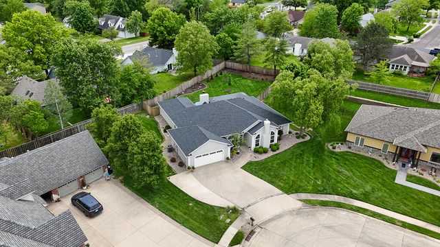 4421 GLEN EAGLE DR, Columbia, MO 65203