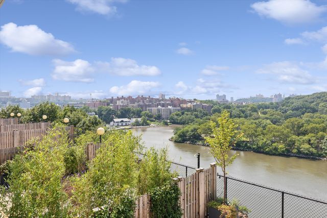 2400 Johnson Ave Apt 2D, New York City, NY 10463