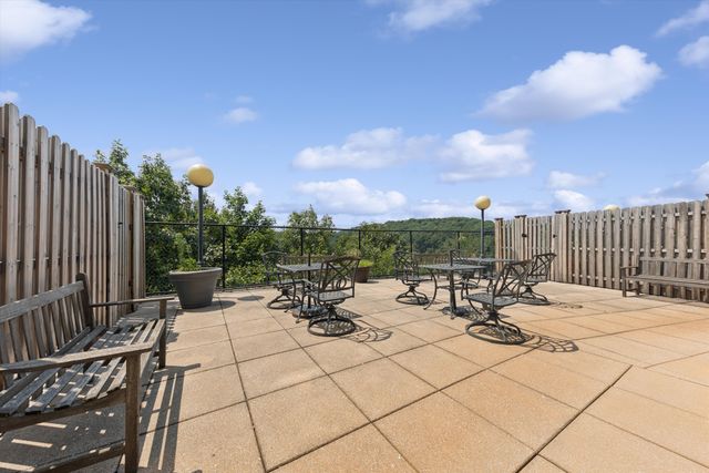 2400 Johnson Ave Apt 2D, New York City, NY 10463