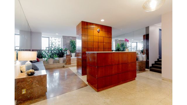 2400 Johnson Ave Apt 2D, New York City, NY 10463