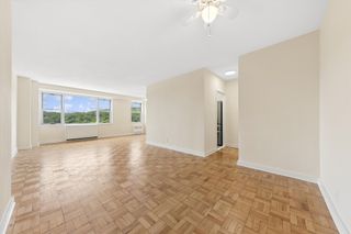 2400 Johnson Ave Apt 2D, New York City, NY 10463