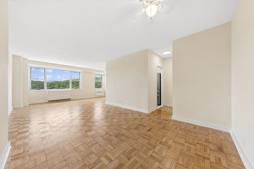 2400 Johnson Ave Apt 2D, New York City, NY 10463