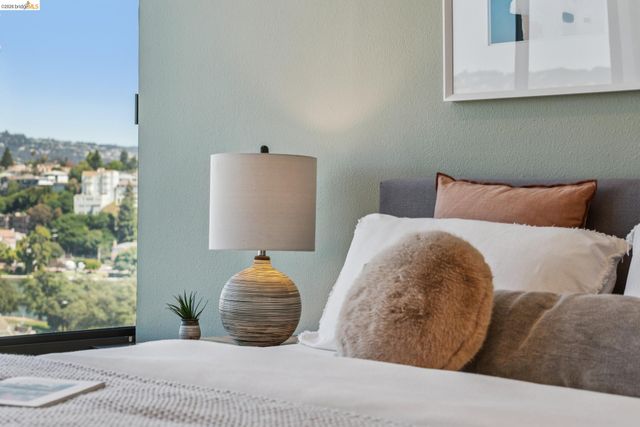 565 Bellevue Ave 806, Oakland, CA 94610