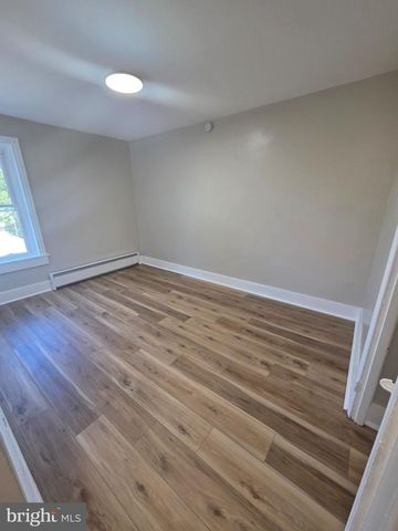 1245 COTTON ST, Reading, PA 19602