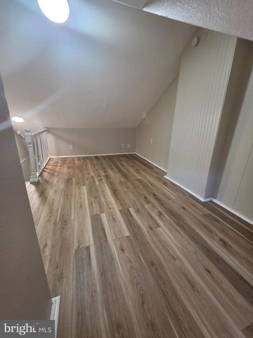 1245 COTTON ST, Reading, PA 19602
