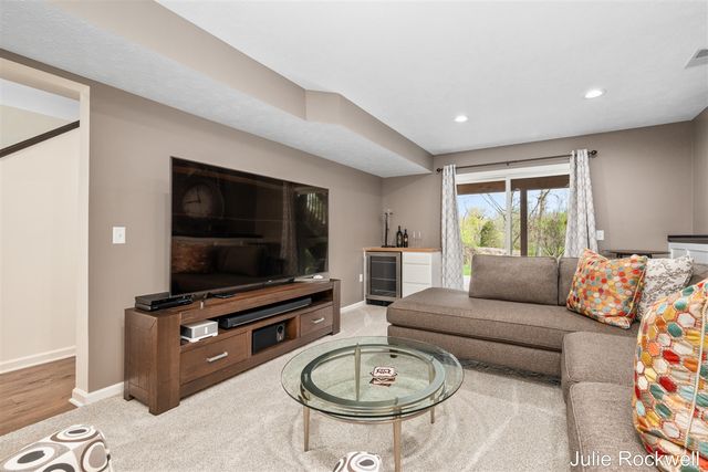 473 Orchard Drive, Rockford, MI 49341
