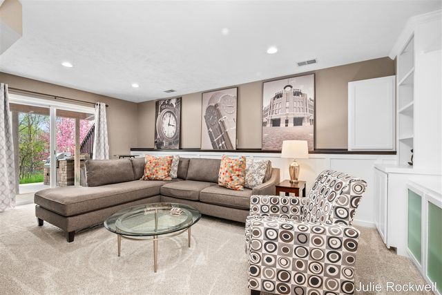 473 Orchard Drive, Rockford, MI 49341