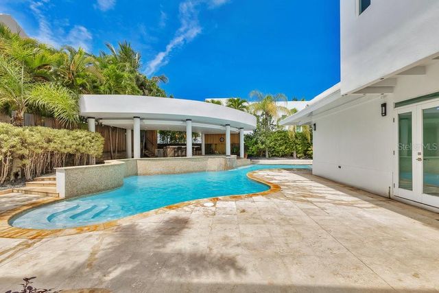 16 CALLE PALMA DE COCO, Dorado, PR 00646