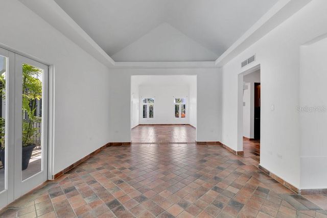 16 CALLE PALMA DE COCO, Dorado, PR 00646