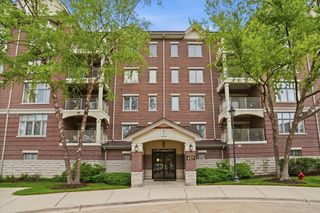 425 Village Green 510, Lincolnshire, IL 60069