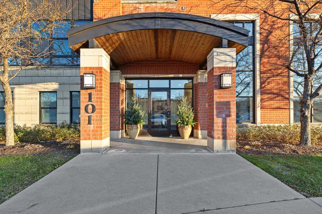 101 Saint Olaf Avenue 312, Northfield, MN 55057