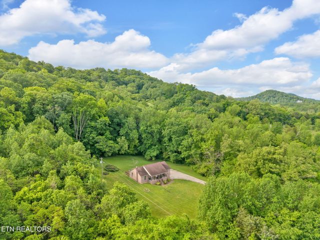 243 Bunch Lane, Clinton, TN 37716