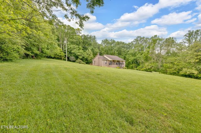 243 Bunch Lane, Clinton, TN 37716
