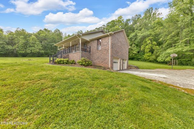 243 Bunch Lane, Clinton, TN 37716