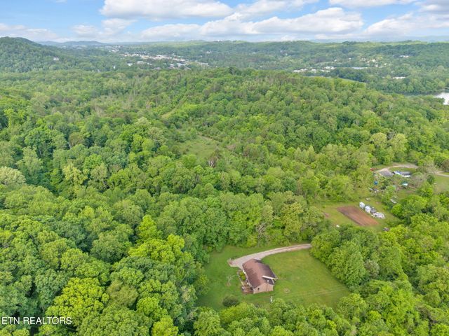 243 Bunch Lane, Clinton, TN 37716