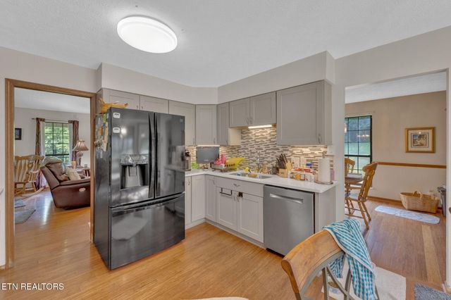 243 Bunch Lane, Clinton, TN 37716