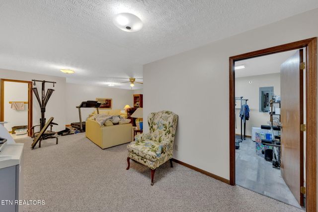 243 Bunch Lane, Clinton, TN 37716
