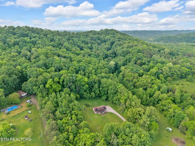 243 Bunch Lane, Clinton, TN 37716