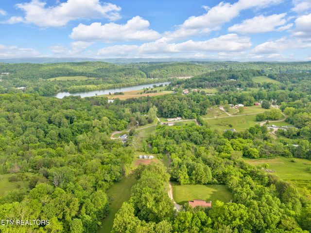 243 Bunch Lane, Clinton, TN 37716