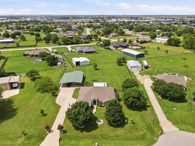 2732 Rawhide Court, Haslet, TX 76052