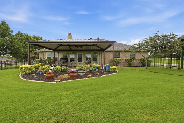 2732 Rawhide Court, Haslet, TX 76052
