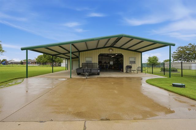 2732 Rawhide Court, Haslet, TX 76052