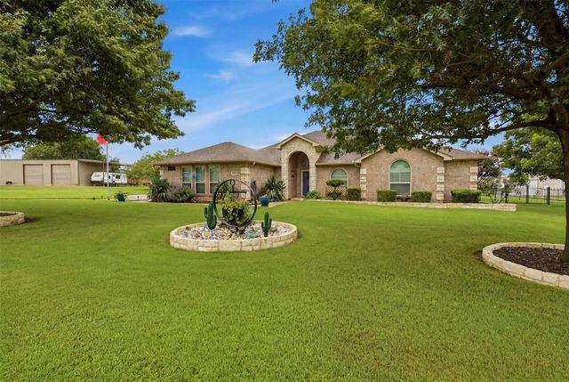 2732 Rawhide Court, Haslet, TX 76052