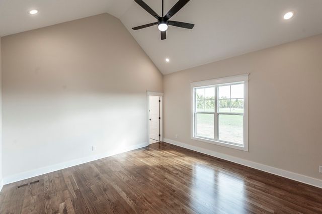 1060 Mill Brook Way, Gallatin, TN 37066