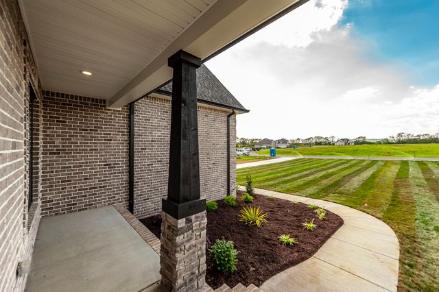 1060 Mill Brook Way, Gallatin, TN 37066