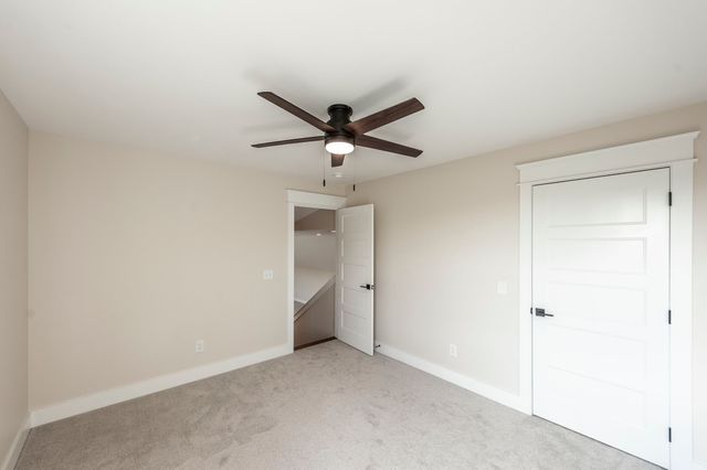 1060 Mill Brook Way, Gallatin, TN 37066
