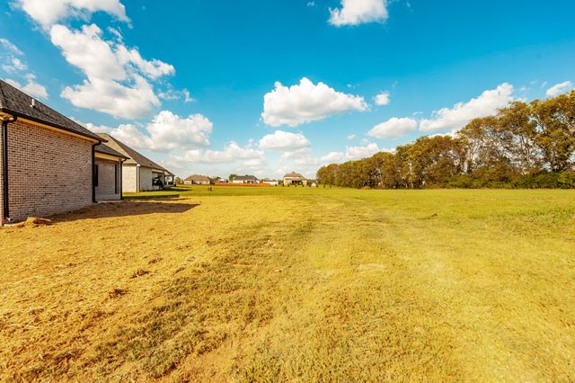 1060 Mill Brook Way, Gallatin, TN 37066