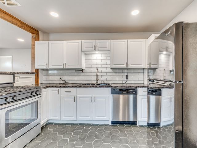 515 E Greeley Street, Broken Arrow, OK 74012