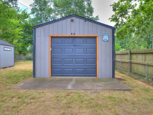 515 E Greeley Street, Broken Arrow, OK 74012