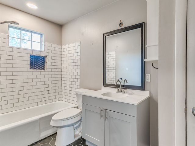 515 E Greeley Street, Broken Arrow, OK 74012