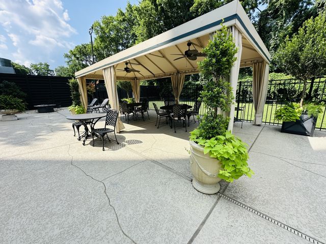 4215 Harding Pike Apt 903, Nashville, TN 37205