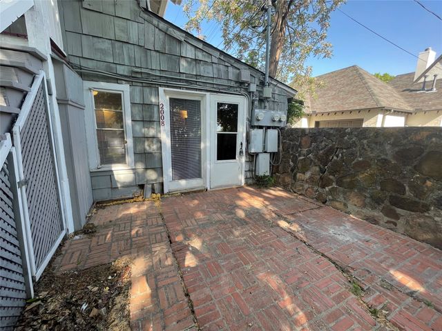 2008 Sanquinet Street, Fort Worth, TX 76107