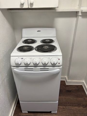 2008 Sanquinet Street, Fort Worth, TX 76107